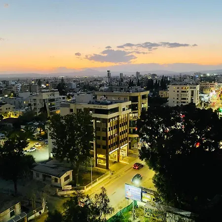 Lina 703 Apartamento *