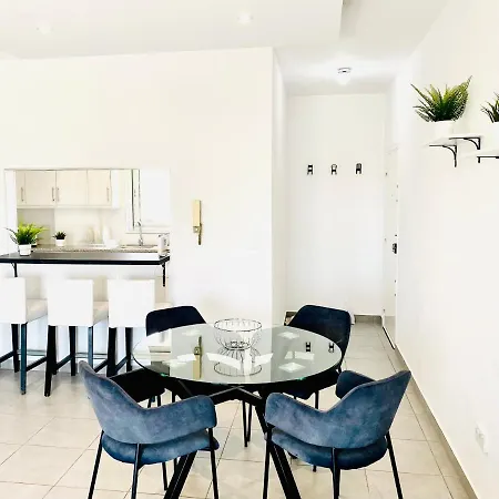 Apartamento Lina 703 *